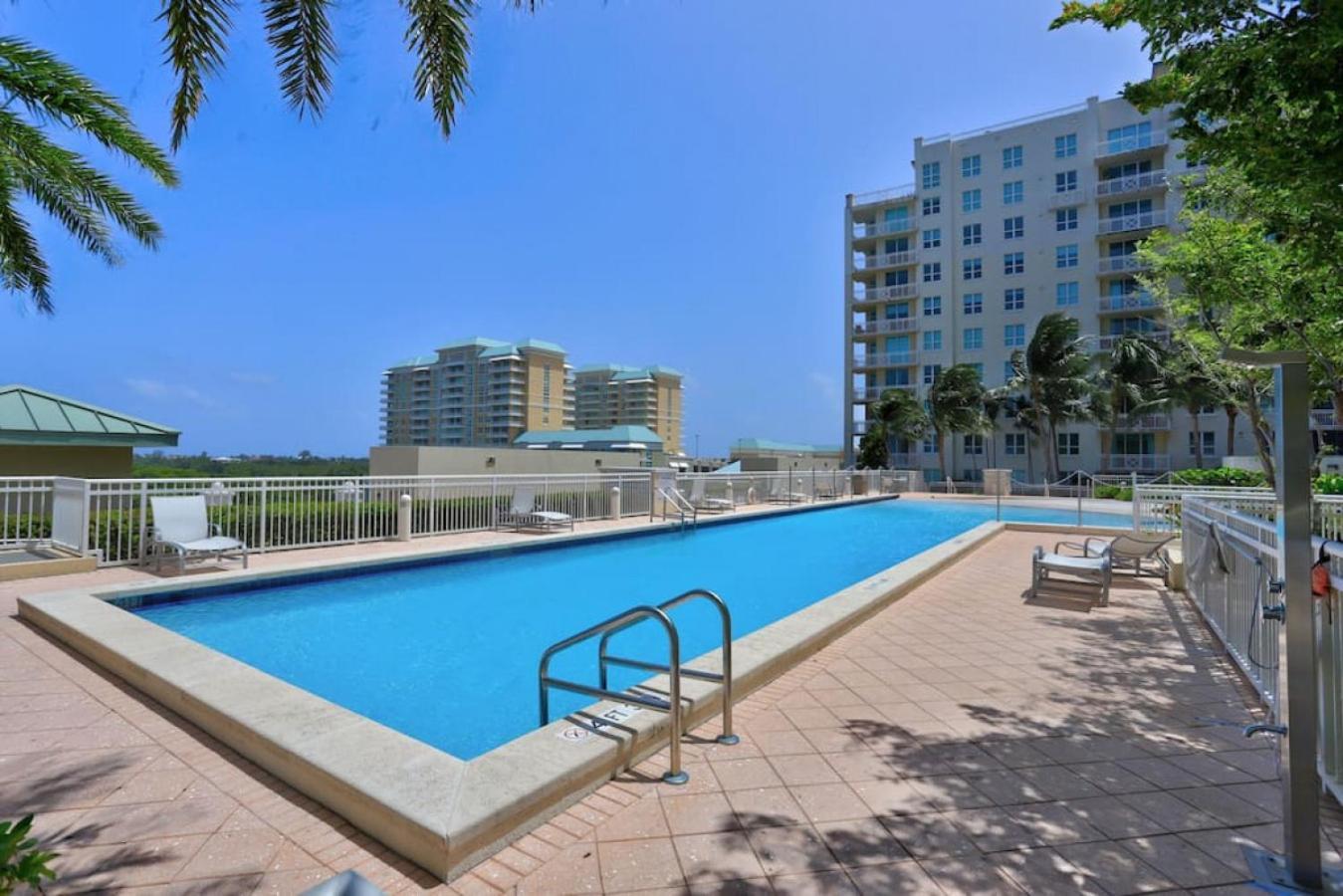 1Br Rooftop Pool-10 Min Walk To Beach 波因顿海滩 外观 照片